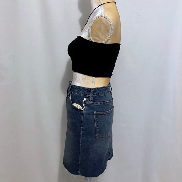 ❌SOLD❌ Universal Thread NWT Mini Jean Skirt Women 8/29 - Picture 6 of 11
